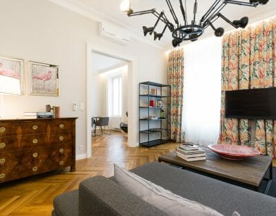 Luxurious 110m² Apartment with Modern Comfort & Viennese Charm