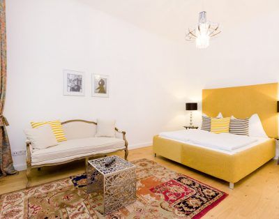 A Studio Full of Character – Handmade Touches & Colorful Charm