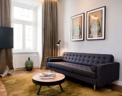 Modern Luxury Living in a Bright, Stylish 1-Bedroom Apartment